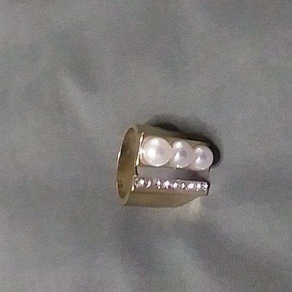 Ring - Picture 6 of 6